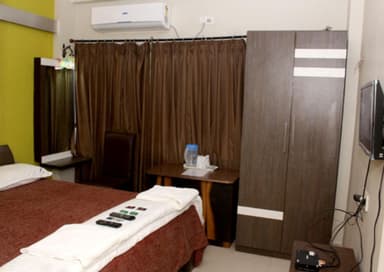 Hotel Shreesh - Standard Room