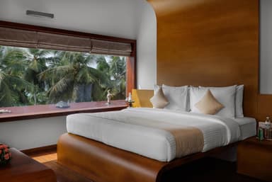 Gokulam Grand Turtle on the Beach - Signature Suite