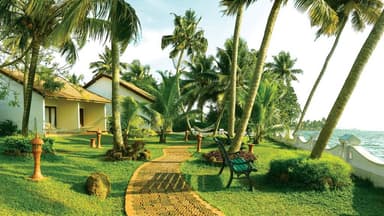 Abad Whispering Palms - Garden View Cottage