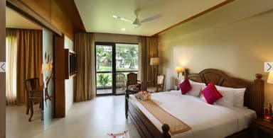 Uday Backwater Resort - Lake View Suite